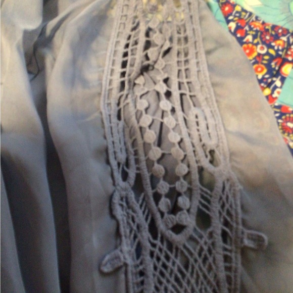 Periwinkle Top - Picture 2 of 4